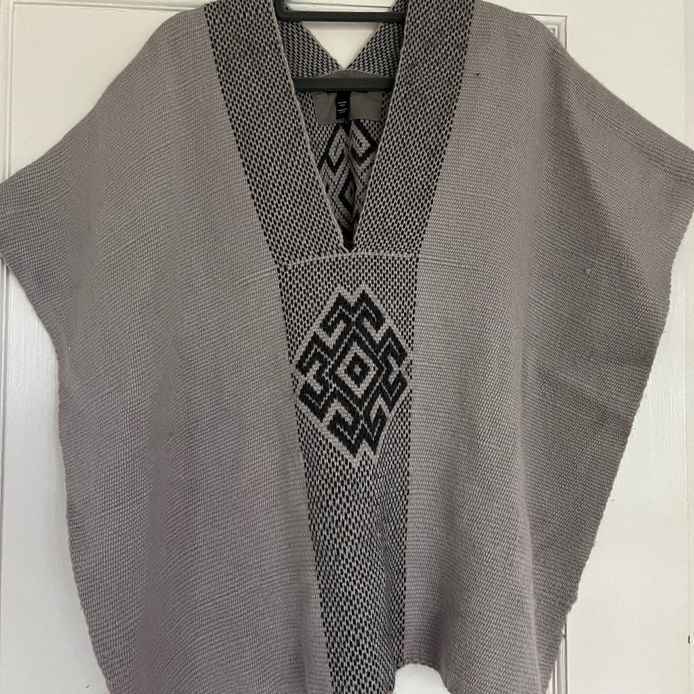VOZ Hand-Loomed Alpaca Short Poncho